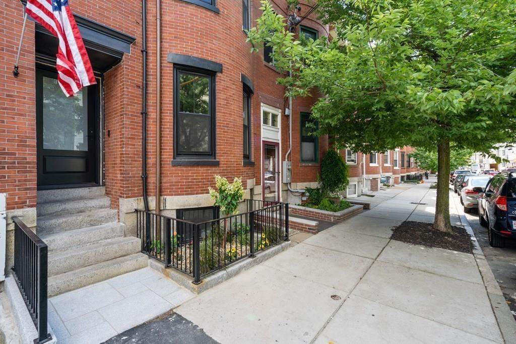 145 Saratoga Street - Photo 1