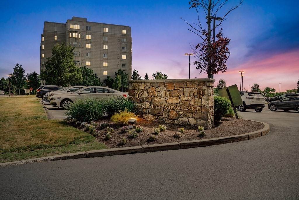 1 Cityview Ln - Photo 1