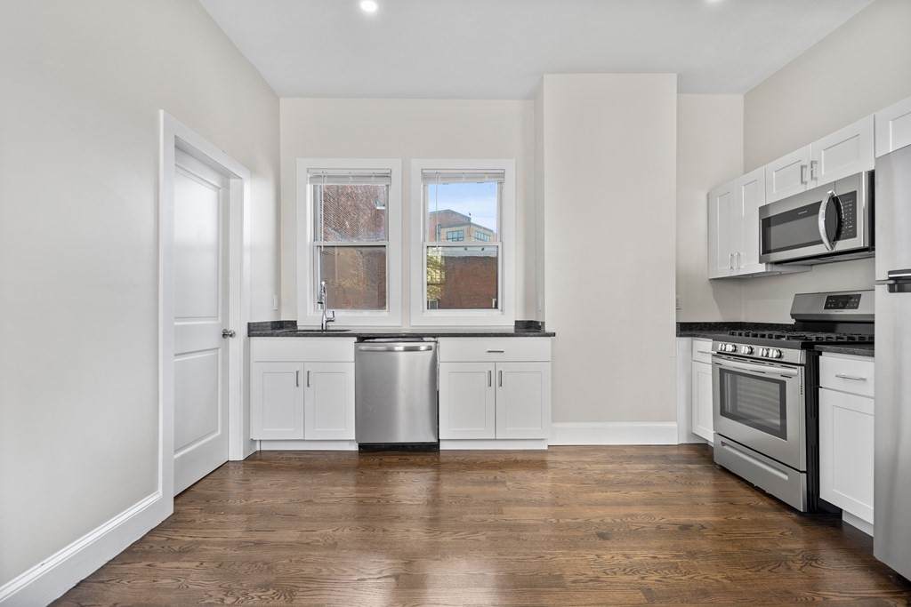 118 Dorchester Street - Photo 1