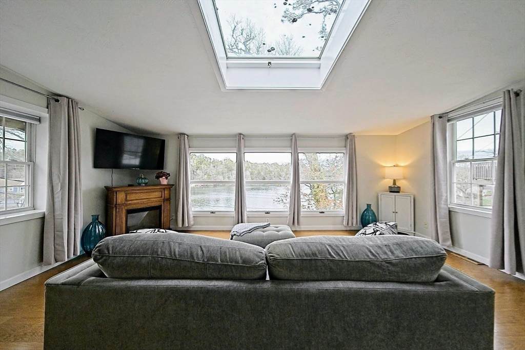 21 Hillside Rd - Photo 1