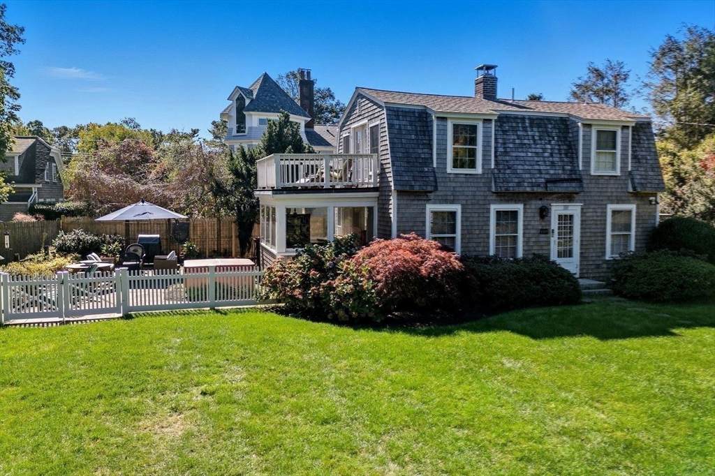 https://bt-photos.global.ssl.fastly.net/mlspin/orig_boomver_9_73544530_2.jpg