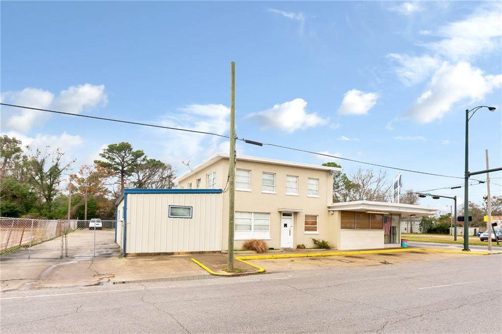 750 Broad Street - Photo 1
