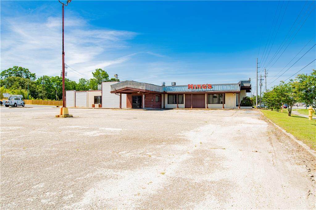 929 Highway 43 - Photo 1