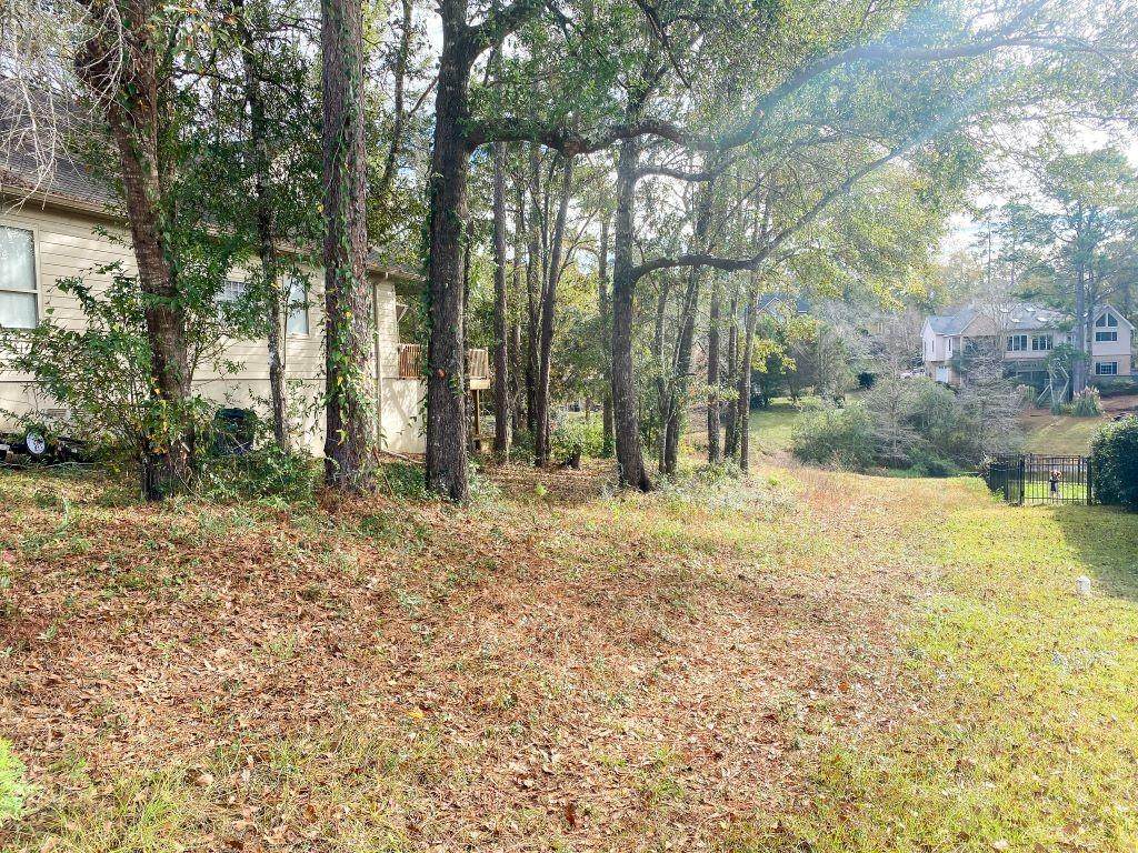 109 Creek Circle - Photo 1