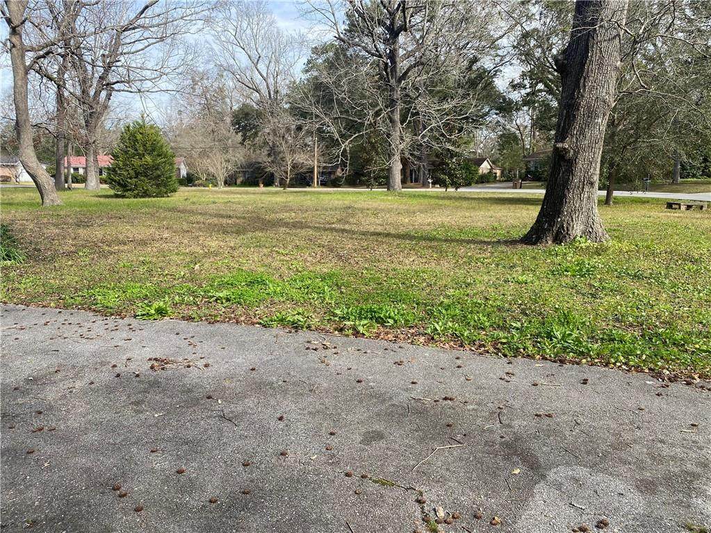 2407 Vaughan Drive - Photo 1