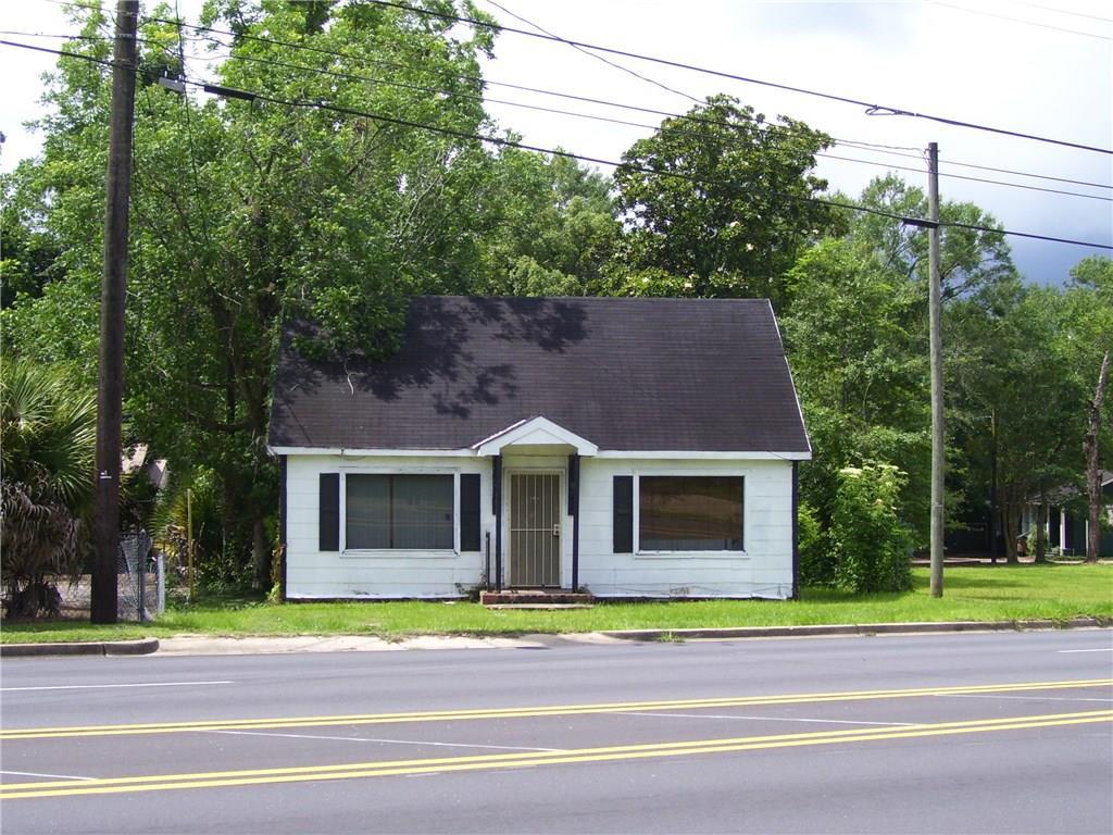 2405 Government Street - Photo 1