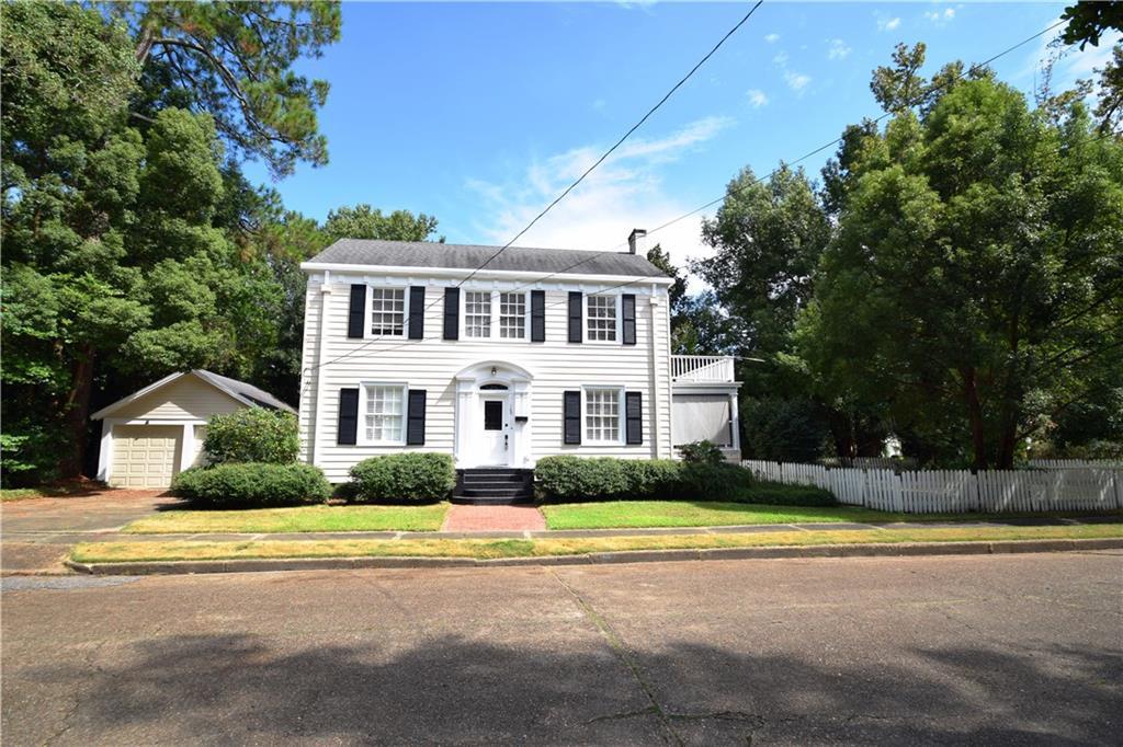 169 Roberts Street - Photo 1