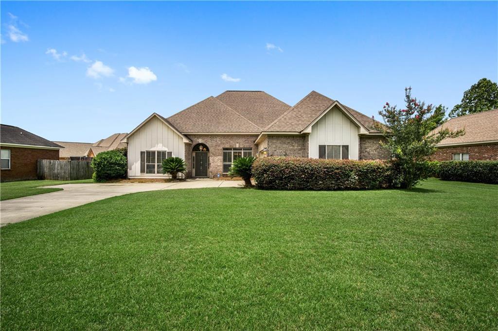 25638 Ravenwood Circle - Photo 1