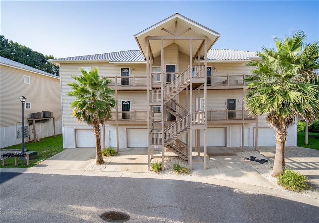 4 Yacht Club Drive - Photo 1