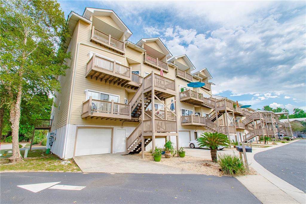 4 Yacht Club Drive - Photo 1