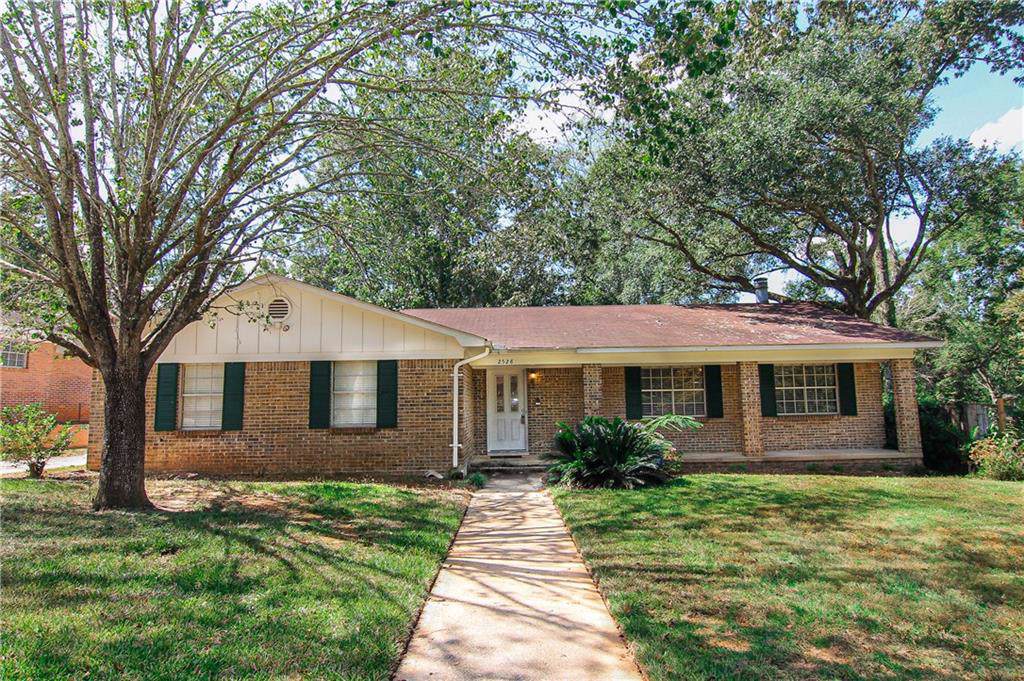 2528 Coachman Court - Photo 1