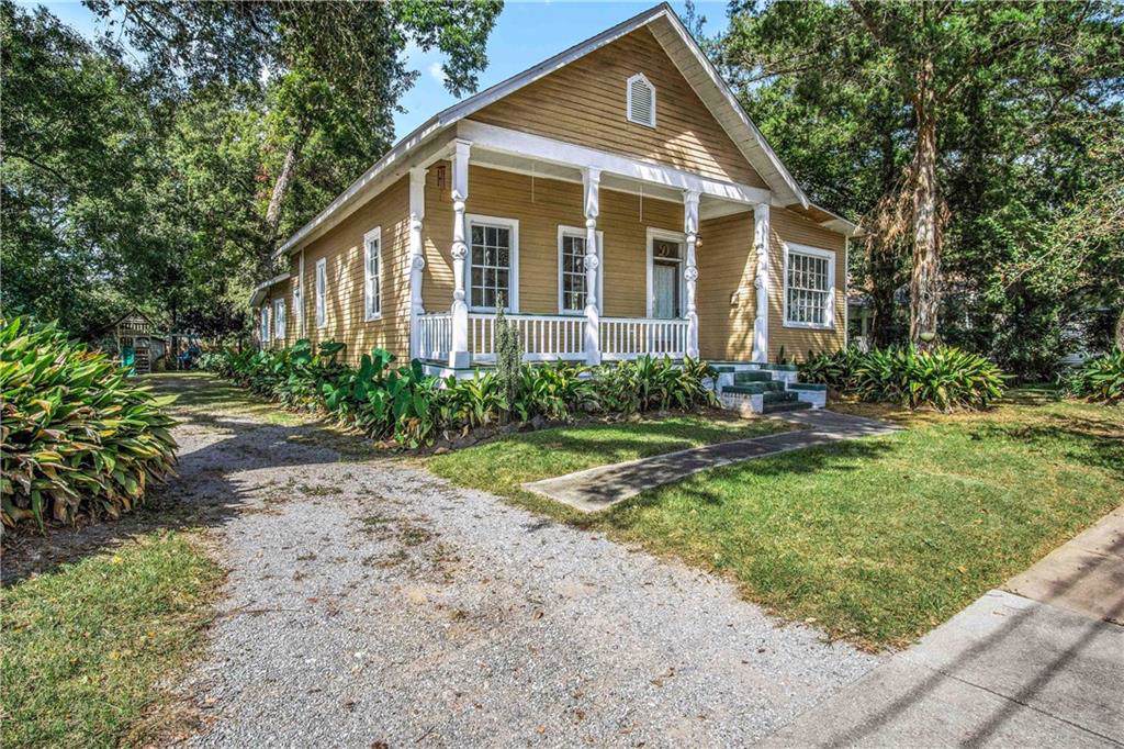 109 Julia Street - Photo 1