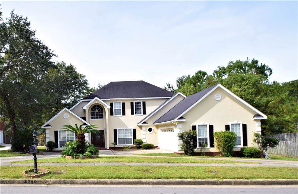 2740 Bennington Drive - Photo 1
