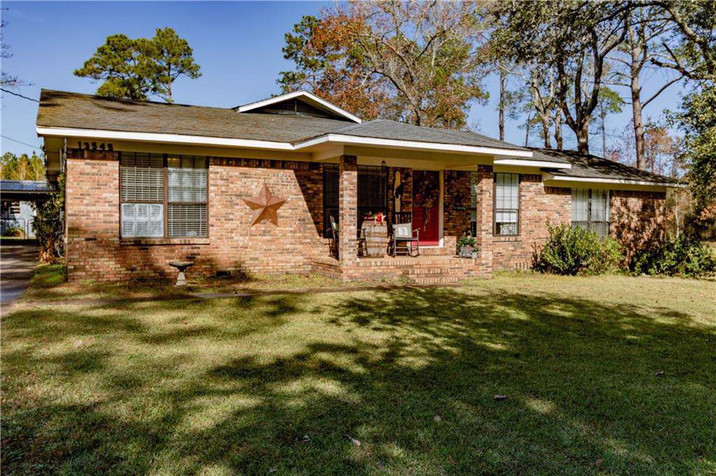 13545 Lyons Avenue - Photo 1
