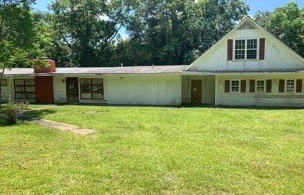 806 5TH Street - Photo 1
