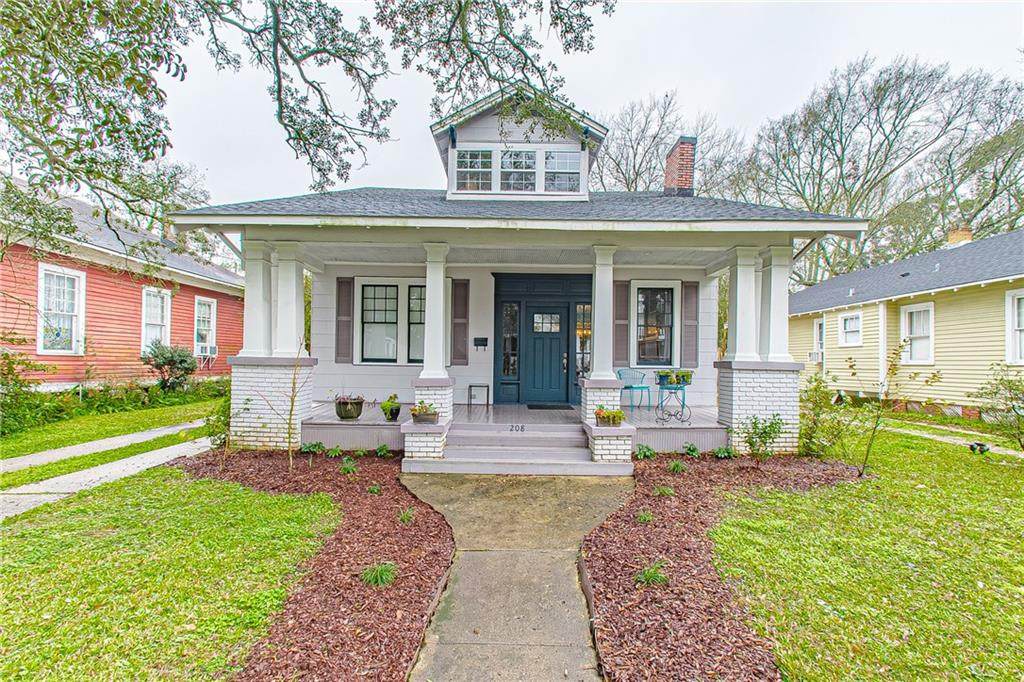 208 Tuttle Avenue - Photo 1