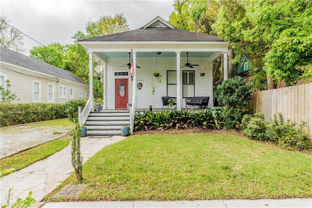 1413 Eslava Street - Photo 1