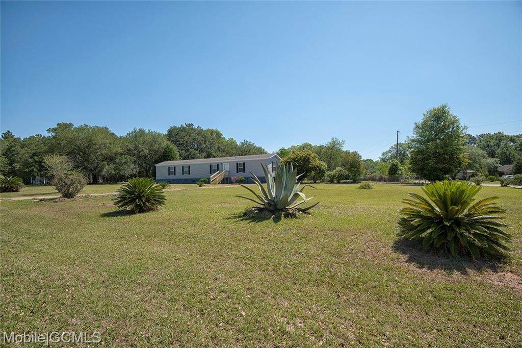11071 Lakeside Circle - Photo 1