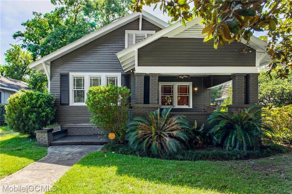 104 Demouy Avenue - Photo 1
