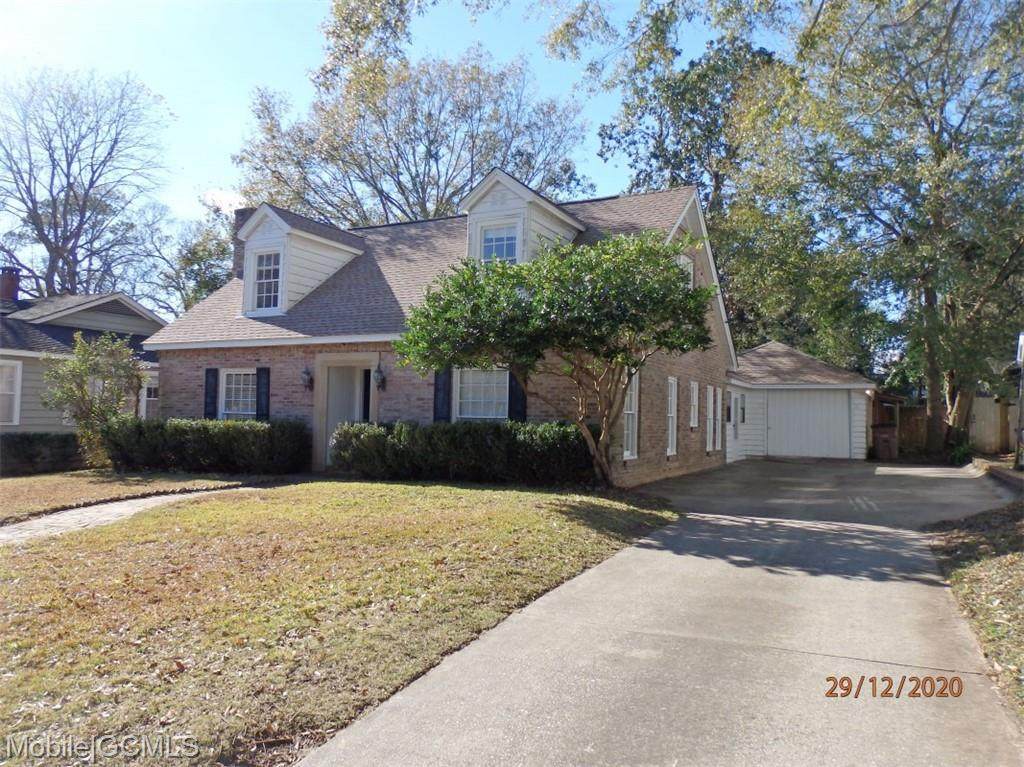 8 Elizabeth Place - Photo 1