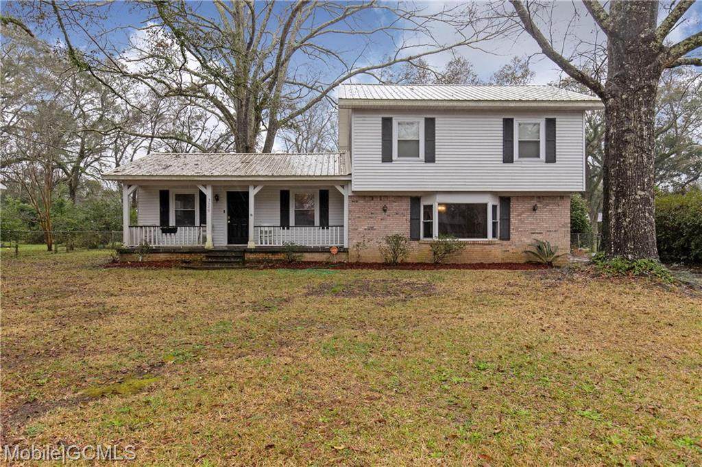 5329 Forest Oaks Drive - Photo 1