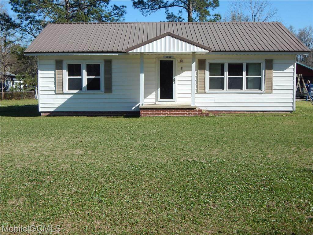1360 Simison Street - Photo 1