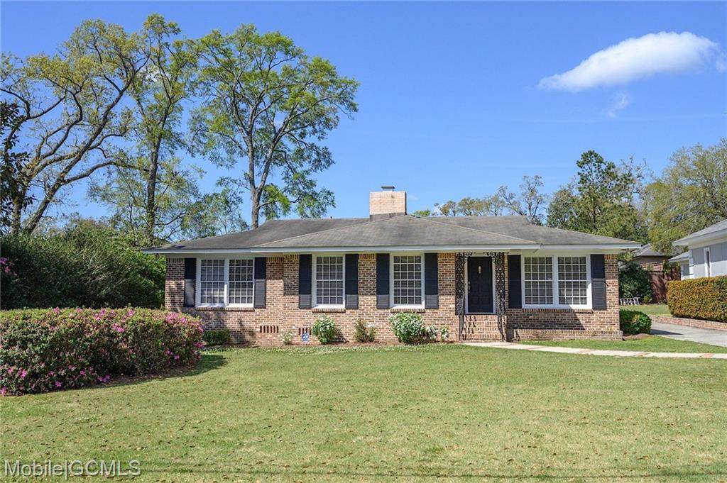 155 Oakway Drive - Photo 1