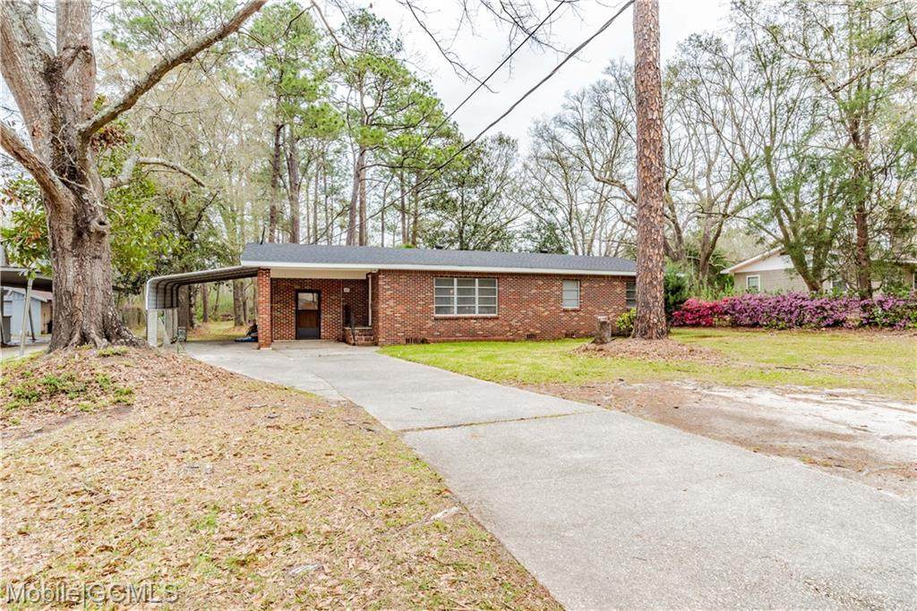 428 Bayou Sara Avenue - Photo 1