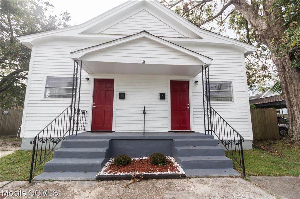 1005 Oak Street - Photo 1