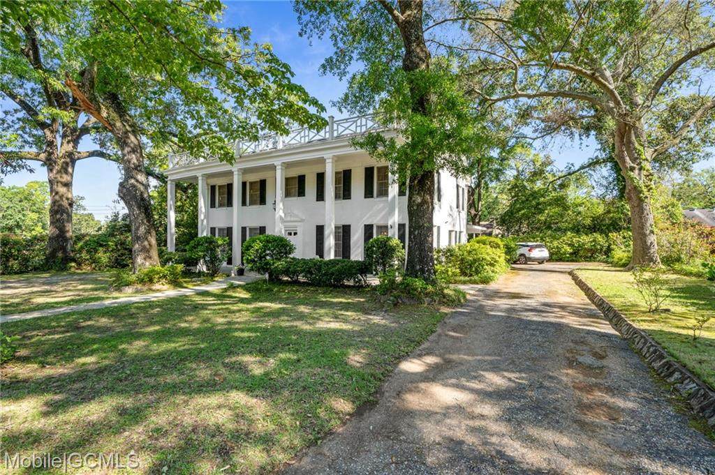 4530 Kingsway Drive - Photo 1