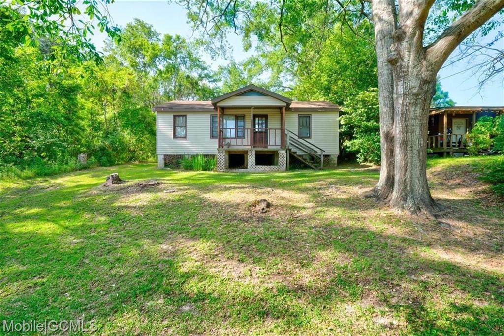 524 6th Avenue - Photo 1