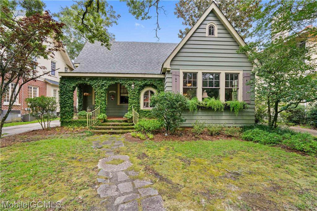 306 Mcdonald Avenue - Photo 1