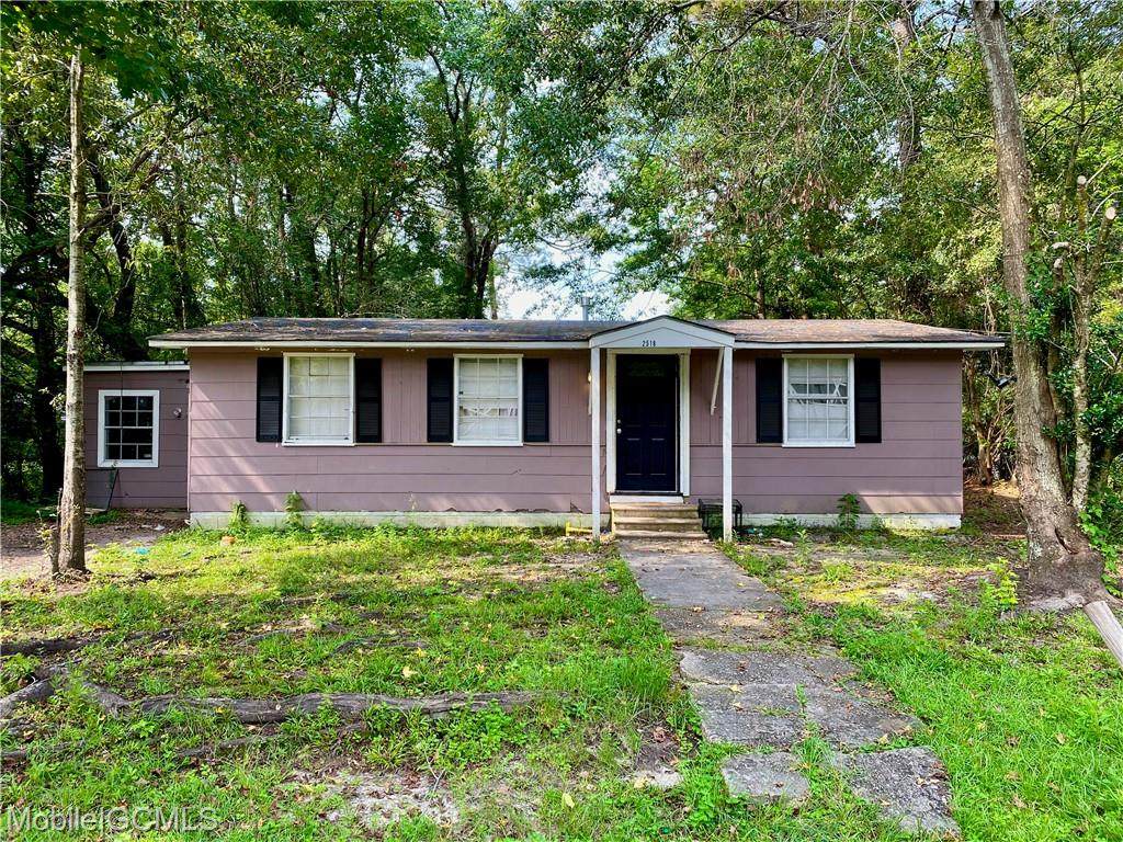 2518 Greenlawn Drive - Photo 1