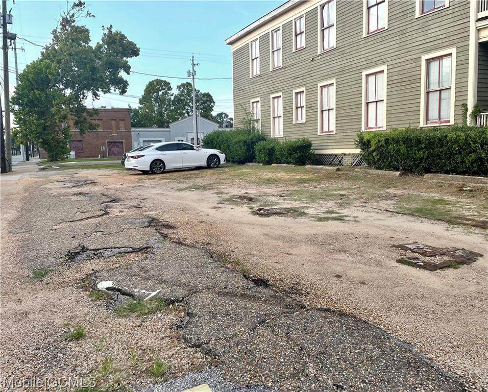 50 Claiborne Street - Photo 1
