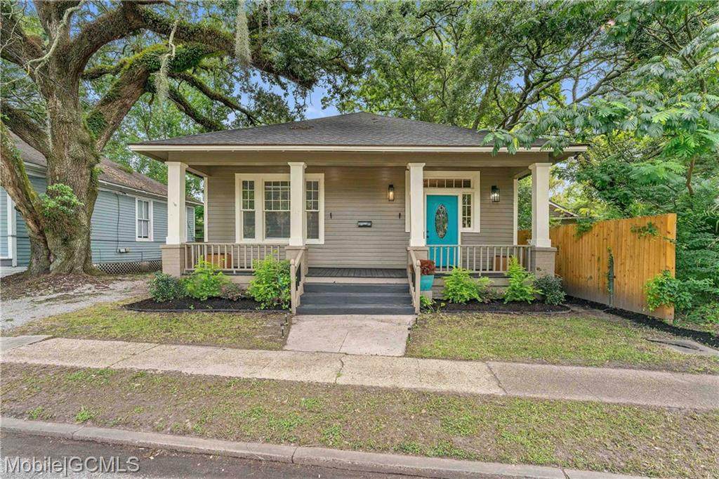 117 Catherine Street - Photo 1