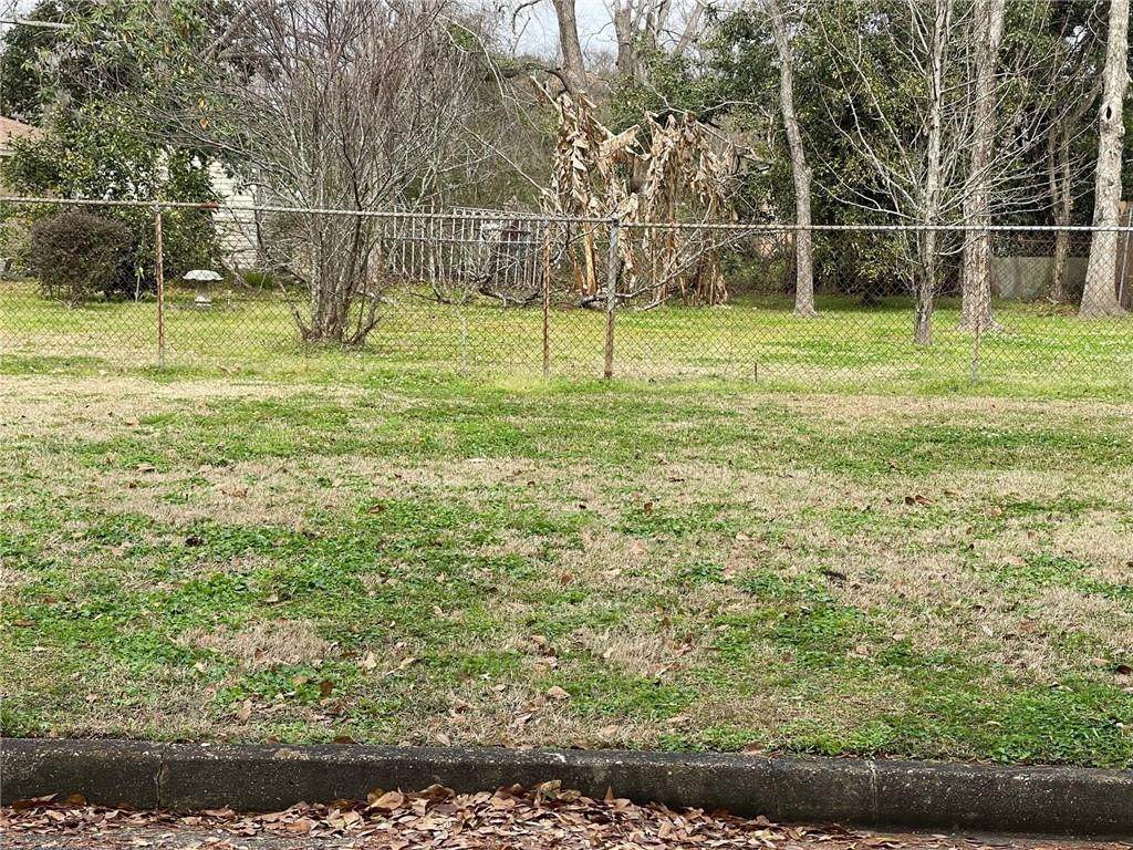 2352 Linda Drive - Photo 1