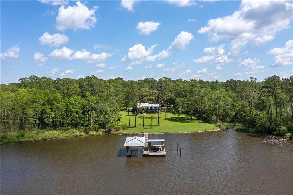 2456 Venetia Road - Photo 1