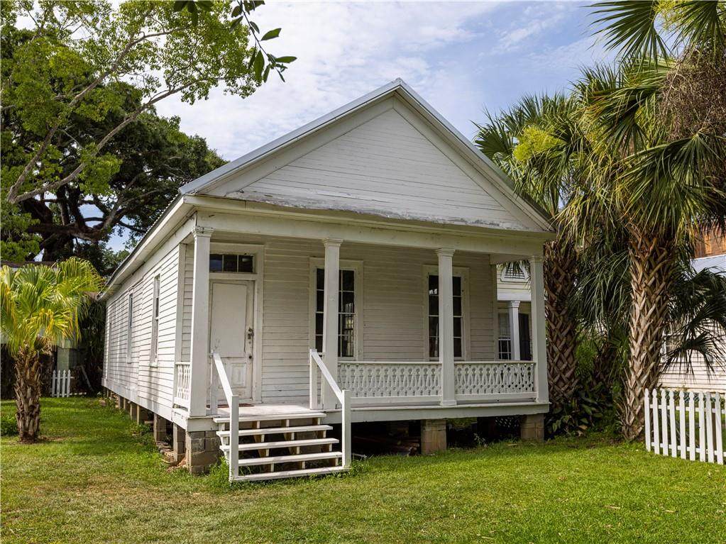 934 Conti Street - Photo 1