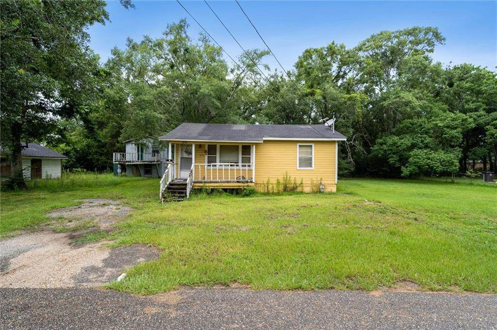 201 Brock Avenue - Photo 1