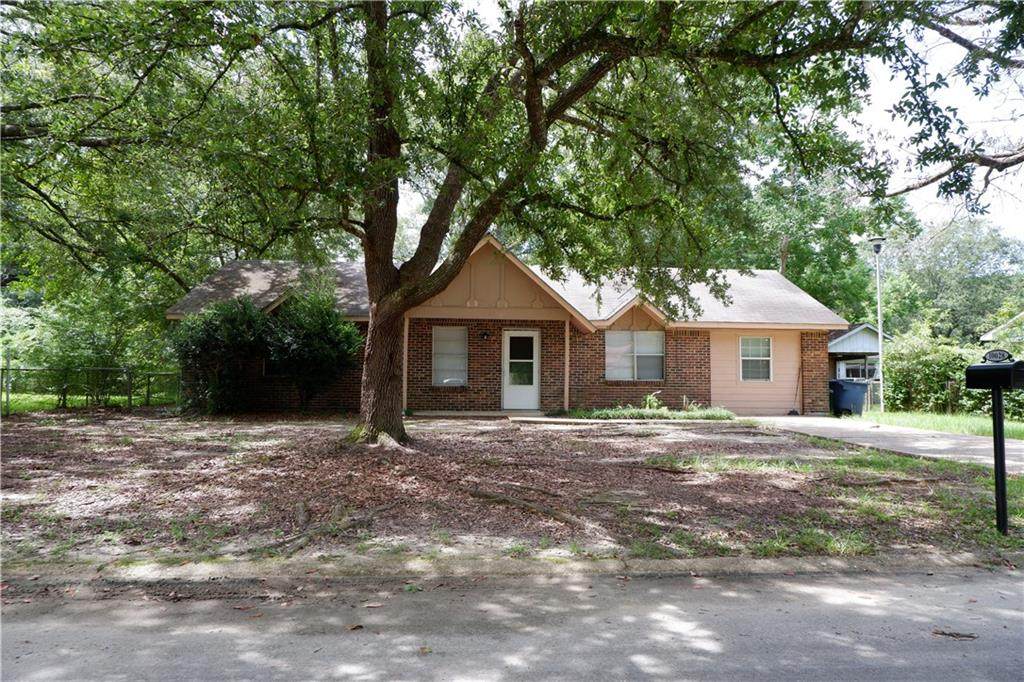 10028 Oakwood Park Drive - Photo 1