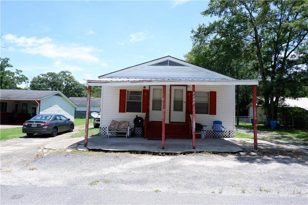 4512 Peach Street - Photo 1