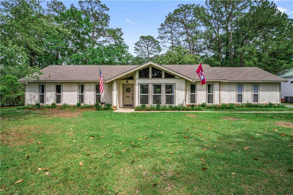 3921 St Andrews Drive - Photo 1