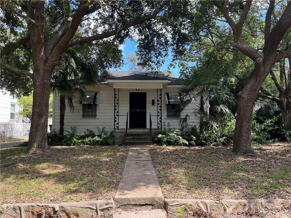 10 Alexander Street - Photo 1