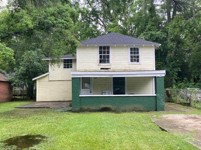 1067 Arlington Street - Photo 1
