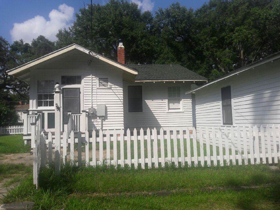 214 7th Street - Photo 1