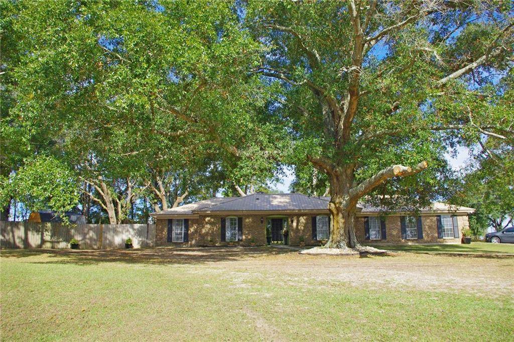 2432 Maple Drive - Photo 1
