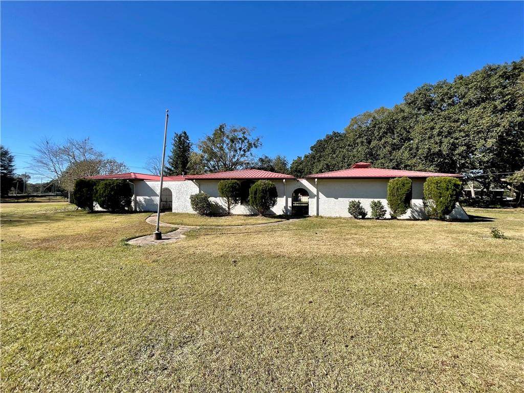 6300 Creel Road - Photo 1