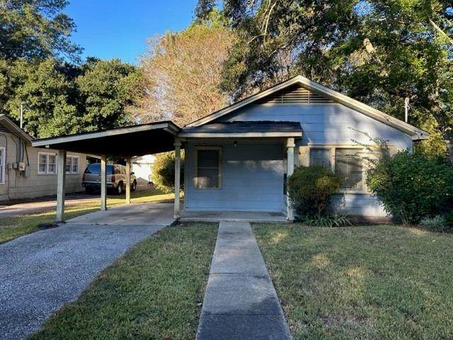 706 Lundys Lane - Photo 1