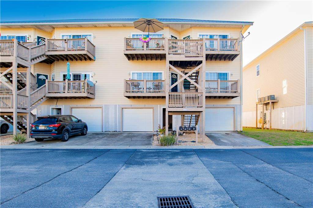 4 Yacht Club Drive - Photo 1