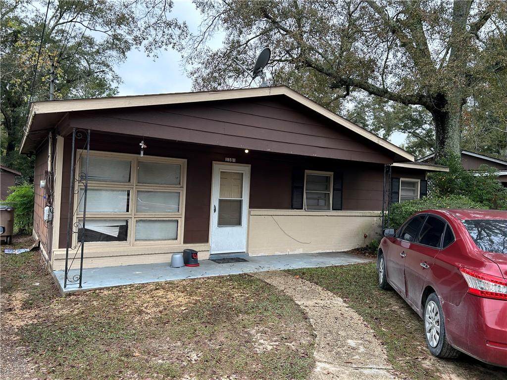 1105 Rhett Drive - Photo 1
